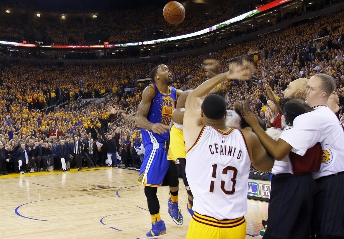 2016年NBA总决赛：骑士逆袭勇士巅峰对决回顾